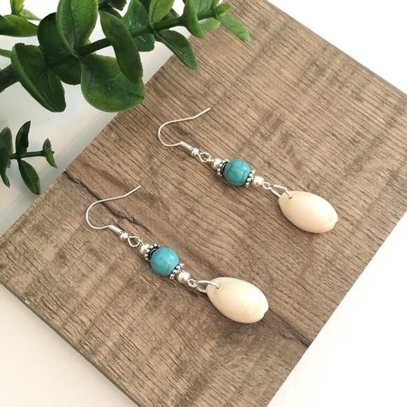 Turquoise Seashell Dangle Earrings - Picture 2 of 6